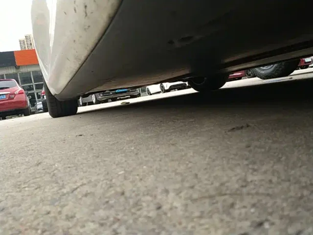 Tesla Model 3 — Фото автомобиля 20