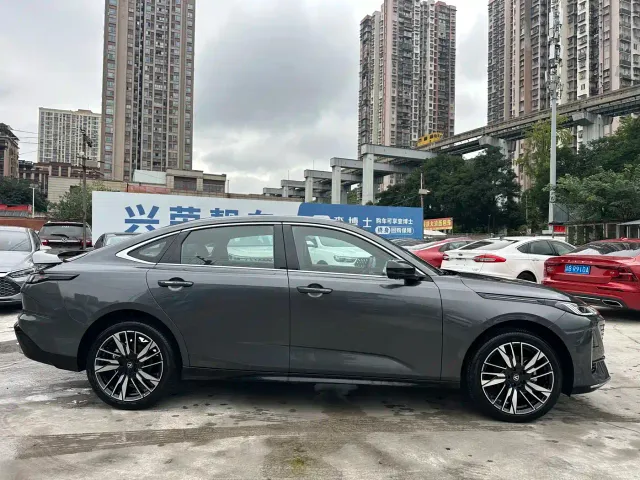 Changan Eado — Фото автомобиля 7