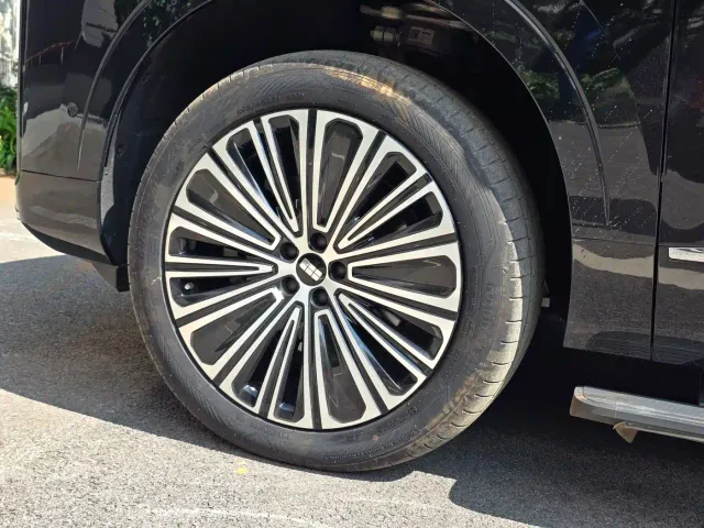 Geely Galaxy M9 — Фото автомобиля 15