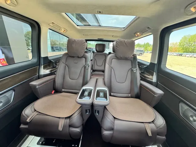 Mercedes-Benz V-Class — Фото автомобиля 13