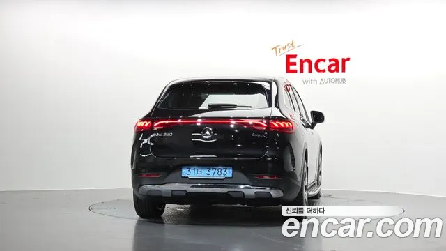 Mercedes-Benz EQE — Фото автомобиля 4
