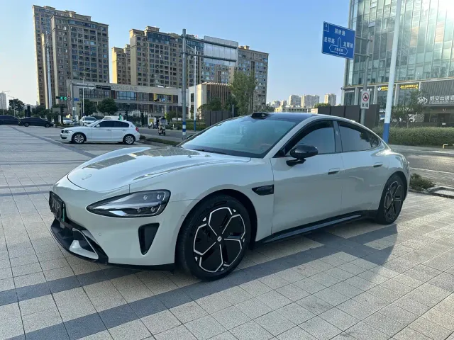 Xiaomi SU7 — Фото автомобиля 3