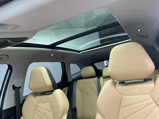 Geely Boyue L — Фото автомобиля 9