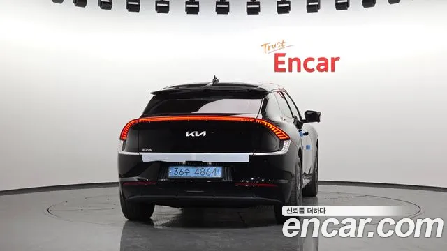 Kia EV6 — Фото автомобиля 4