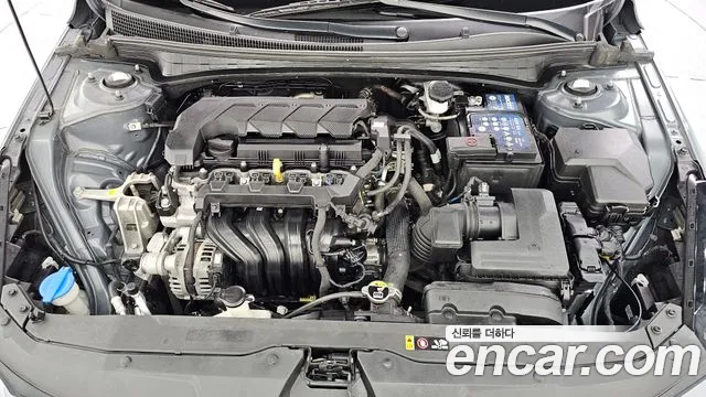 Hyundai Avante CN7 — Фото автомобиля 6