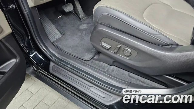 Kia Carnival 4th Gen — Фото автомобиля 25