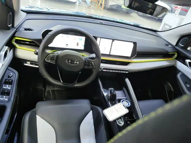 Geely Binyue — Фото автомобиля 9