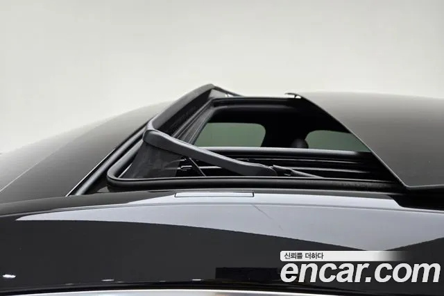 Mercedes-Benz EQS — Фото автомобиля 12