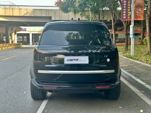 Land Rover Range Rover 2024 3.0 L6 400PS SV Honor Genesis Extended — Фото автомобиля 20