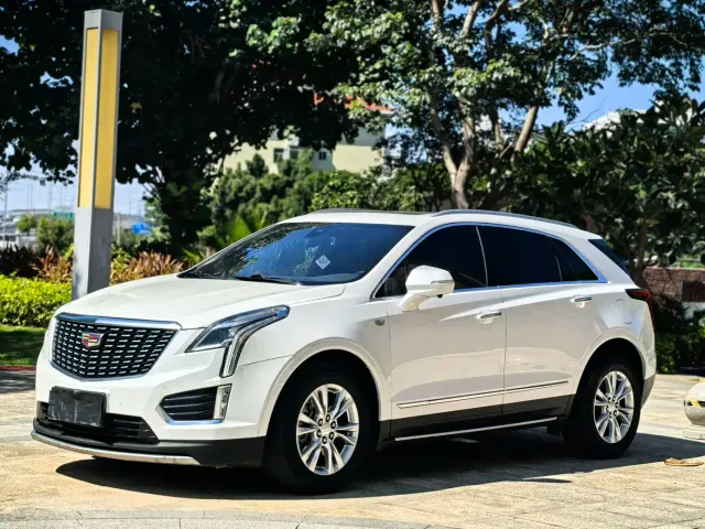 Фотография автомобиля — Cadillac XT5