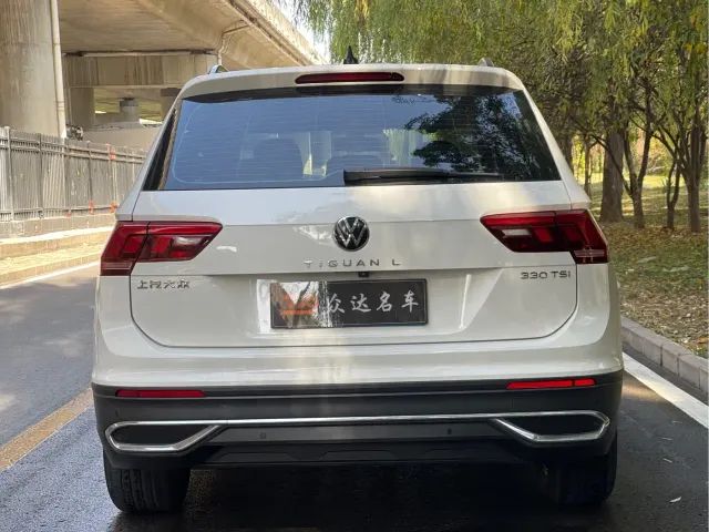 Volkswagen Tiguan L — Фото автомобиля 13
