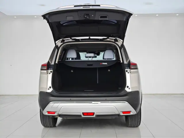 Nissan X-Trail — Фото автомобиля 23