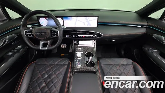 Genesis GV70 — Фото автомобиля 10