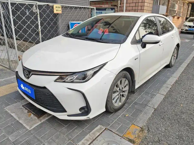 Фотография автомобиля — Toyota Corolla