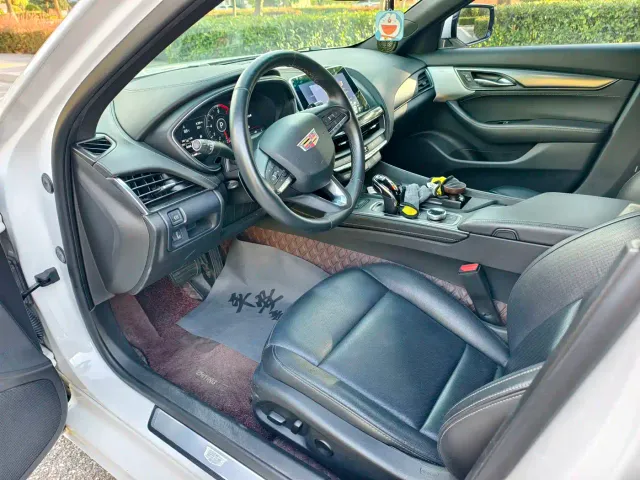 Cadillac CT5 — Фото автомобиля 8