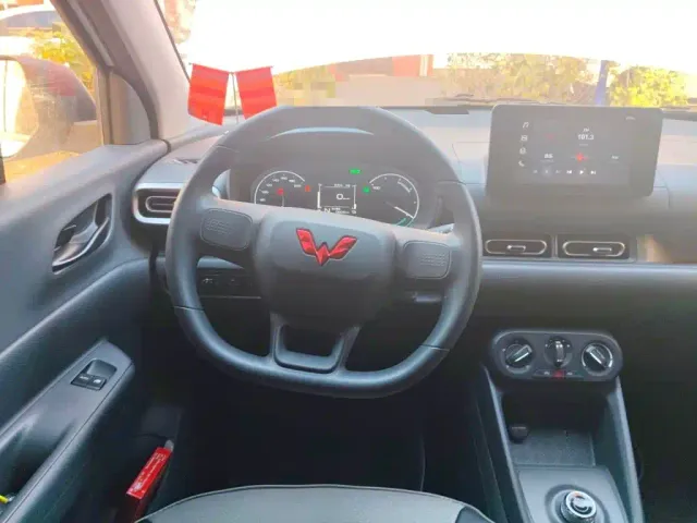 Wuling Hongguang — Фото автомобиля 6