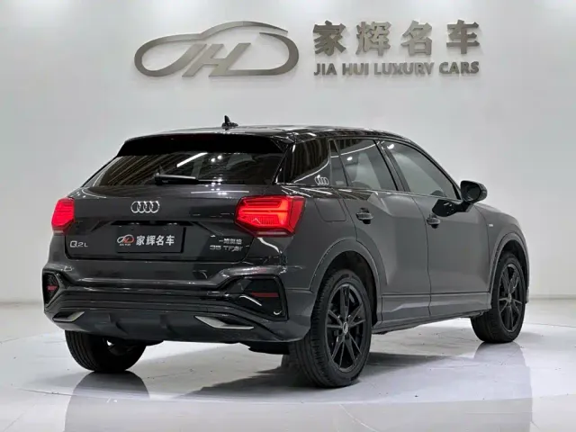 Audi Q2L — Фото автомобиля 7
