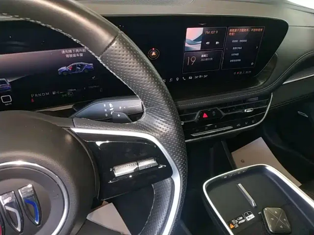 Buick LaCrosse — Фото автомобиля 9