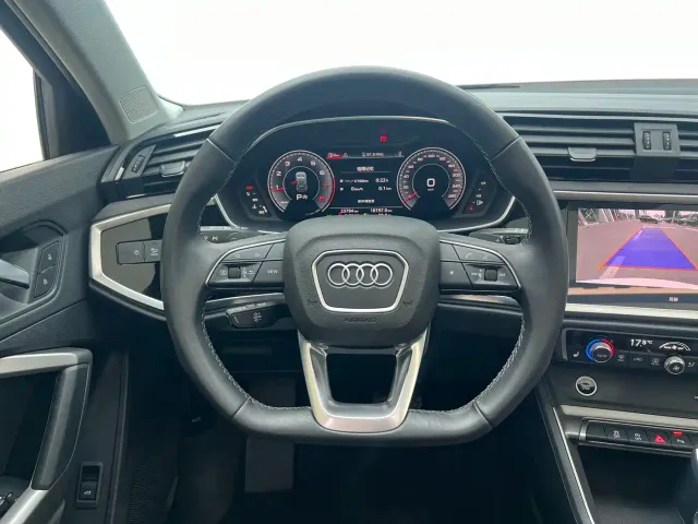 Audi Q3 — Фото автомобиля 8