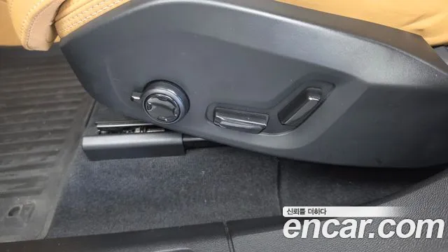 Volvo XC60 Generation 2 — Фото автомобиля 20