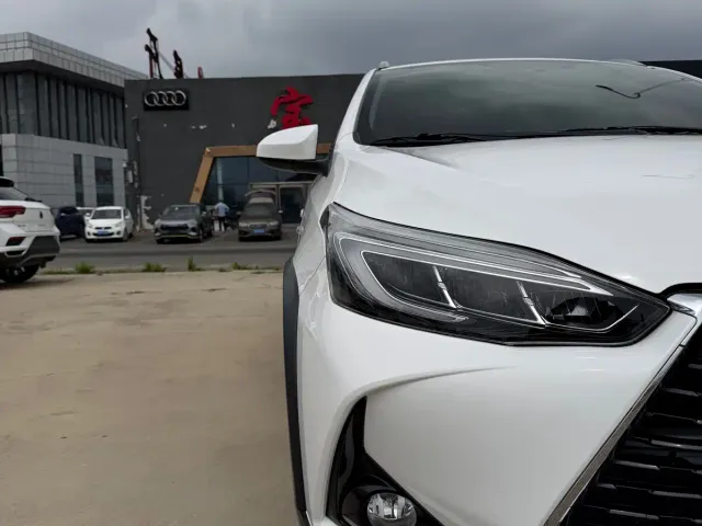 Toyota YARiS L Zhi Xuan — Фото автомобиля 4