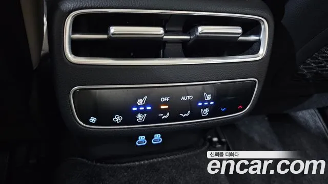 Genesis GV70 — Фото автомобиля 19
