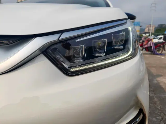 BYD Yuan Pro 2021 Lifetime Love Edition — Фото автомобиля 9