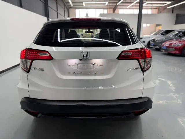 Honda Vezel — Фото автомобиля 5
