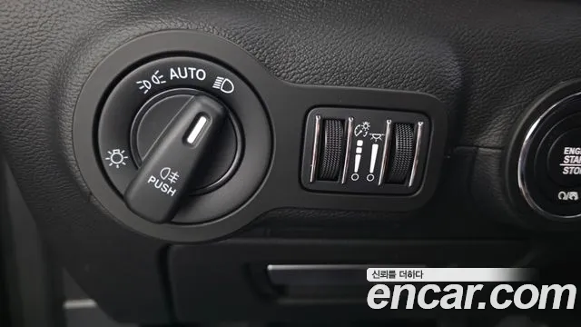 Maserati Ghibli — Фото автомобиля 13
