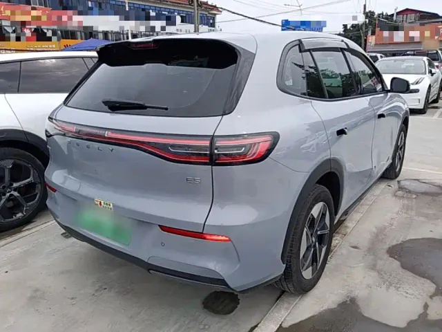 Geely Galaxy E5 — Фото автомобиля 6
