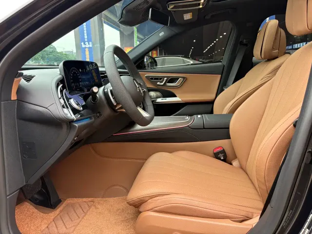 Mercedes-Benz E-Class — Фото автомобиля 15