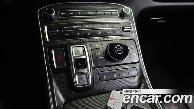Hyundai Santafe Новый Santa Fe Дизель 2.2 2WD — Фото автомобиля 9