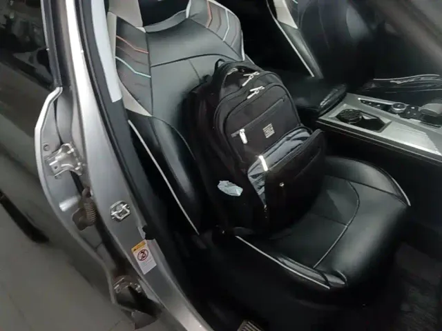 Changan Z6 — Фото автомобиля 24