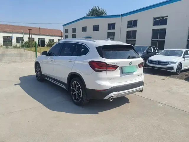 BMW X1 — Фото автомобиля 4