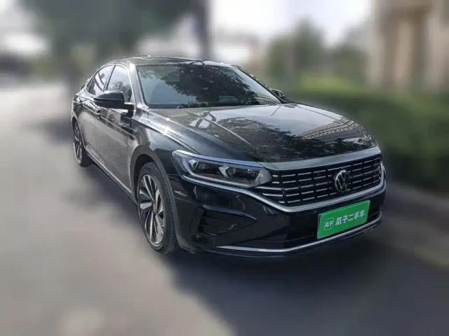 Volkswagen Passat — Фото автомобиля 3