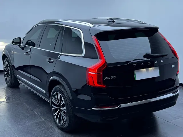 Volvo XC90 — Фото автомобиля 6