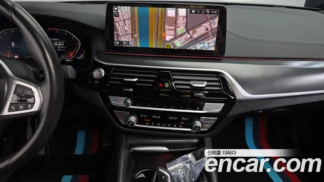 BMW 5 Series G30 — Фото автомобиля 21