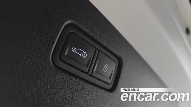 Genesis GV70 2.5T Бензин 2WD — Фото автомобиля 19