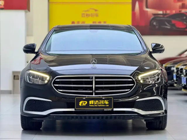 Mercedes-Benz E-Class — Фото автомобиля 15