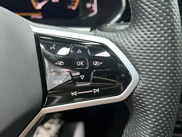 Volkswagen Passat — Фото автомобиля 8
