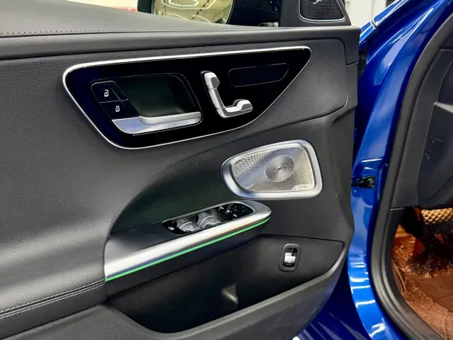 Mercedes-Benz C-Class — Фото автомобиля 8