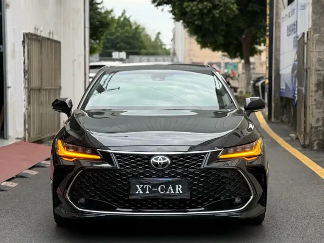 Toyota Avalon — Фото автомобиля 2