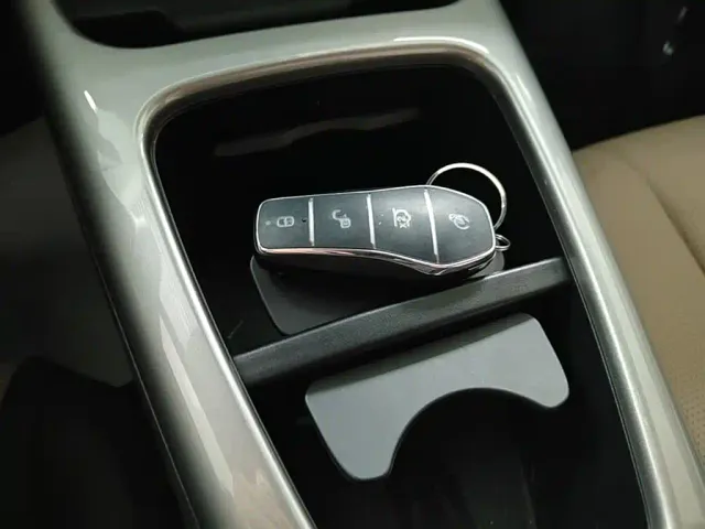 BYD Dolphin — Фото автомобиля 8