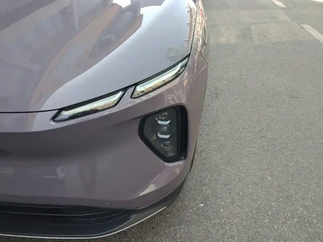 Nio EC6 — Фото автомобиля 23