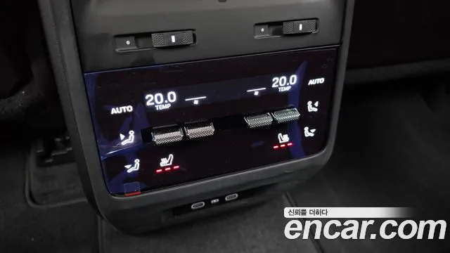 Porsche Macan Electric — Фото автомобиля 27