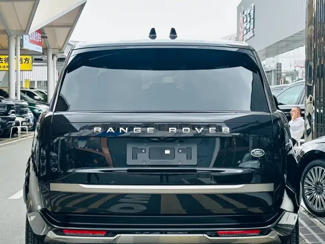 Land Rover Range Rover — Фото автомобиля 3