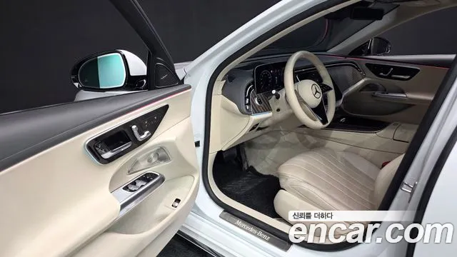 Mercedes-Benz E-Class E-класс W214 E300 4MATIC Exclusive — Фото автомобиля 11