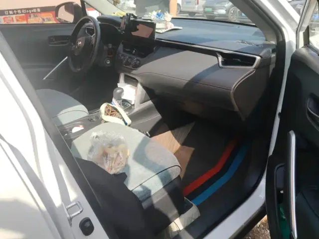 Toyota Corolla Cross — Фото автомобиля 8