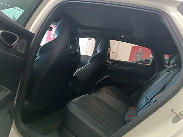 BYD Seal 06 — Фото автомобиля 16