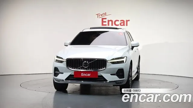 Вольво XC60 — Фото автомобиля 3